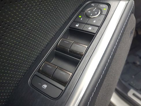 Certified 2024 Lexus GX 550 image 19