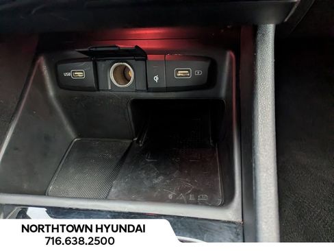 Used 2022 Hyundai Santa Cruz Limited image 19