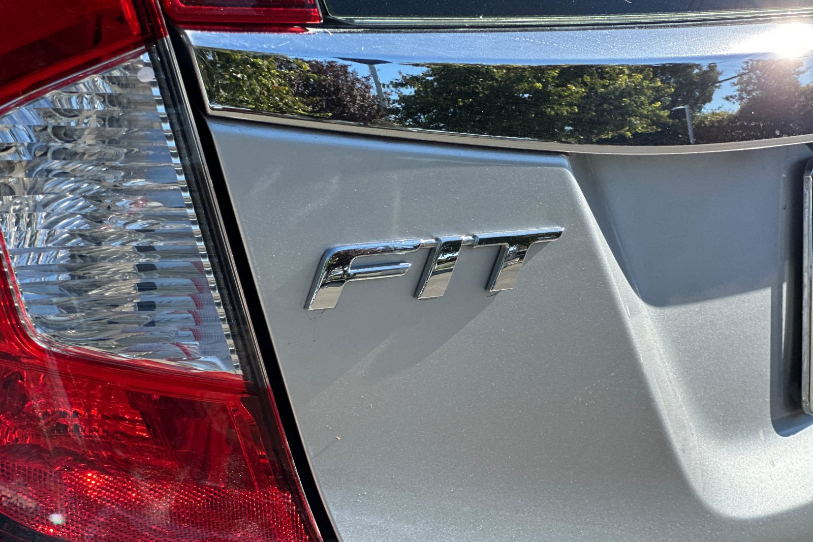 Used 2015 Honda Fit EX image 27