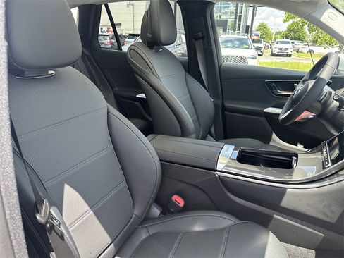 New 2025 Mercedes-Benz GLC 350e 4MATIC image 16