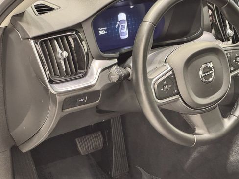 Used 2024 Volvo S60 B5 Core image 17