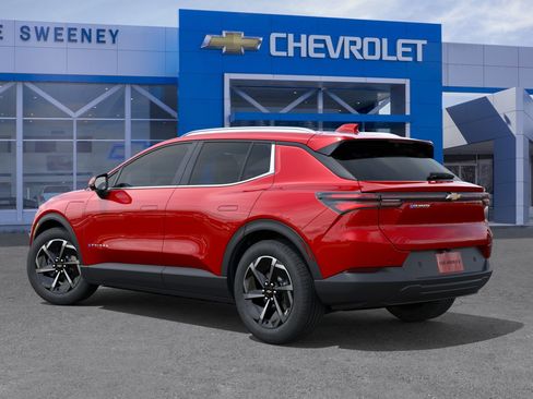 New 2026 Chevrolet Equinox EV LT FWD image 3