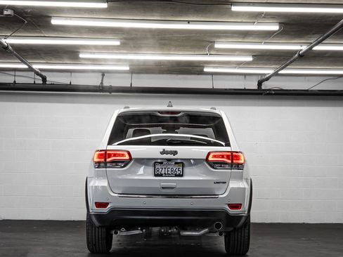 Used 2018 Jeep Grand Cherokee Limited image 4