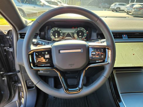 Used 2026 Land Rover Range Rover Evoque S image 18