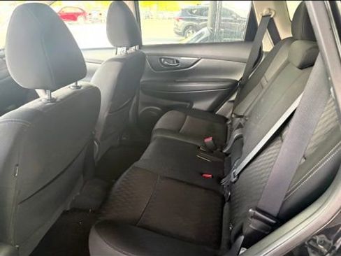 Used 2020 Nissan Rogue SV AWD/4WD image 7