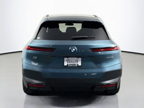 Used 2024 BMW iX xDrive50 w/ Premium Package AWD/4WD image 6