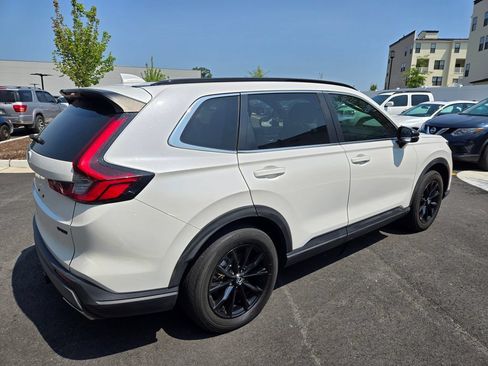 Used 2025 Honda CR-V Sport image 3