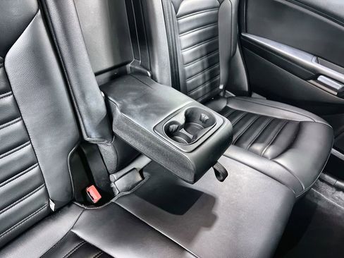 Used 2024 Ford Edge SEL image 23