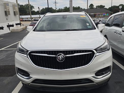 Used 2019 Buick Enclave Premium w/ Experience Buick Package AWD/4WD image 2