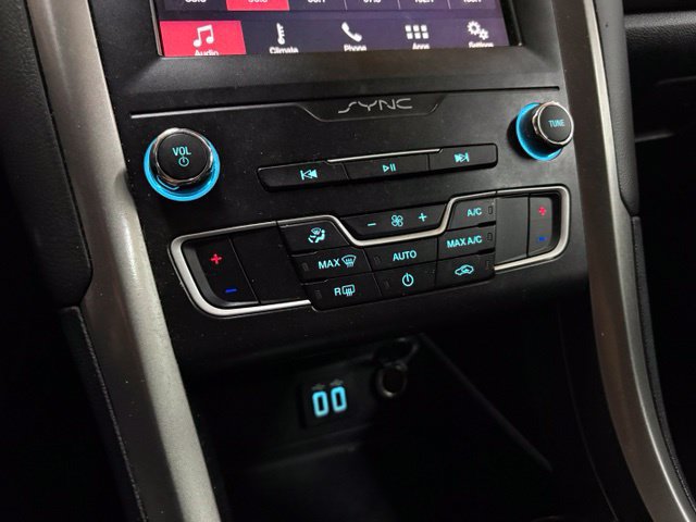 Used 2019 Ford Fusion SE FWD image 37