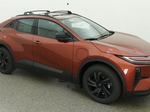 New 2026 Toyota C-HR AWD/4WD image 12