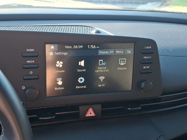 Used 2025 Hyundai Elantra Sport FWD image 17