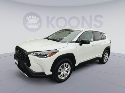 Used 2023 Toyota Corolla Cross L FWD image 5