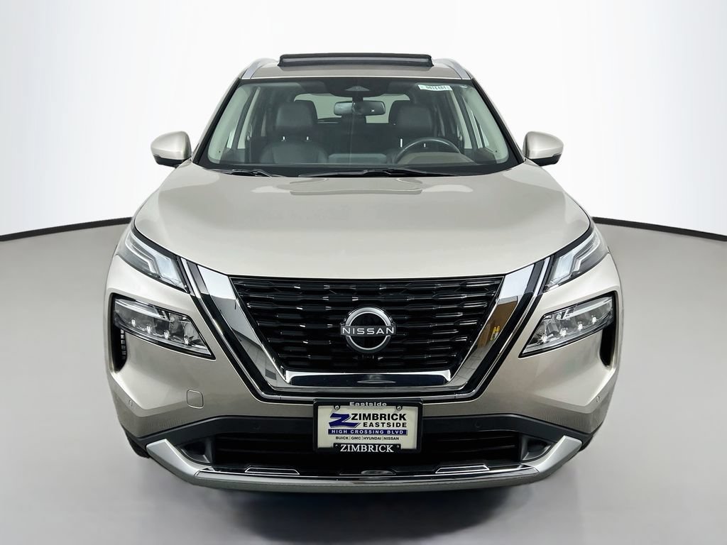 Used 2023 Nissan Rogue Platinum AWD/4WD image 2