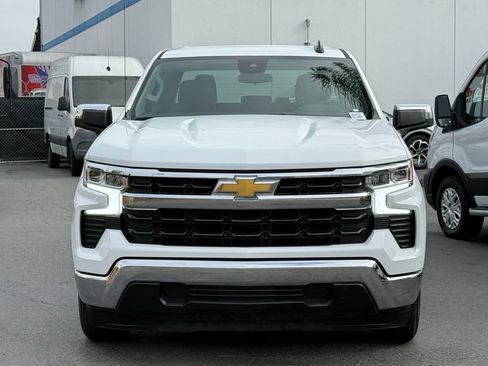 Used 2025 Chevrolet Silverado 1500 LT RWD image 3