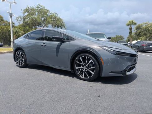 Used 2023 Toyota Prius Prime FWD image 2