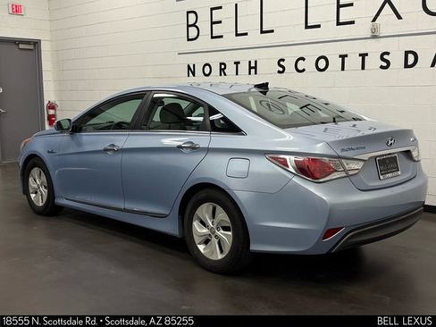 Used 2015 Hyundai Sonata Hybrid FWD image 3