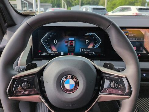 Used 2025 BMW X3 xDrive30i w/ Premium Package AWD/4WD image 8