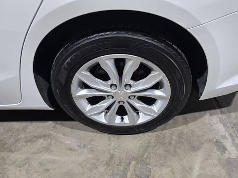 Used 2019 Chevrolet Malibu LT FWD image 24