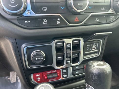 Certified 2024 Jeep Wrangler Unlimited Rubicon image 42