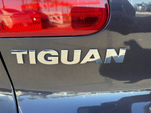 Used 2016 Volkswagen Tiguan S FWD image 24