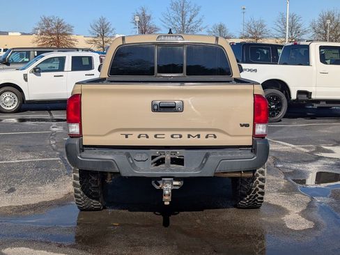 Used 2016 Toyota Tacoma 2WD Double Cab image 6