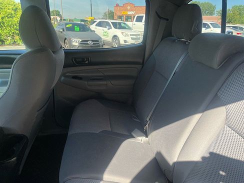 Used 2014 Toyota Tacoma 4x4 Double Cab image 18
