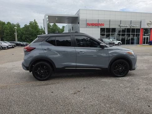 Certified 2024 Nissan Kicks SR w/ SR Premium Package FWD image 9