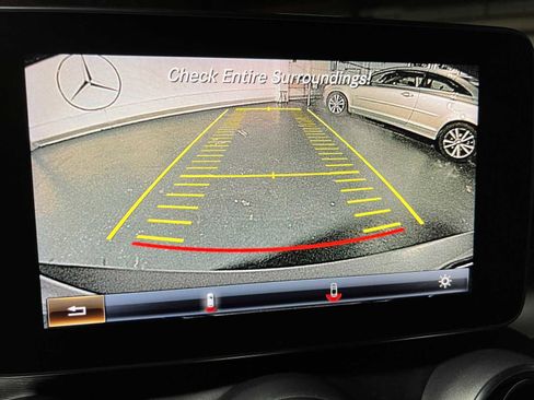 Used 2015 Mercedes-Benz C 300 Sport image 36