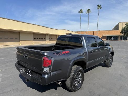 Used 2023 Toyota Tacoma SR5 AWD/4WD image 9