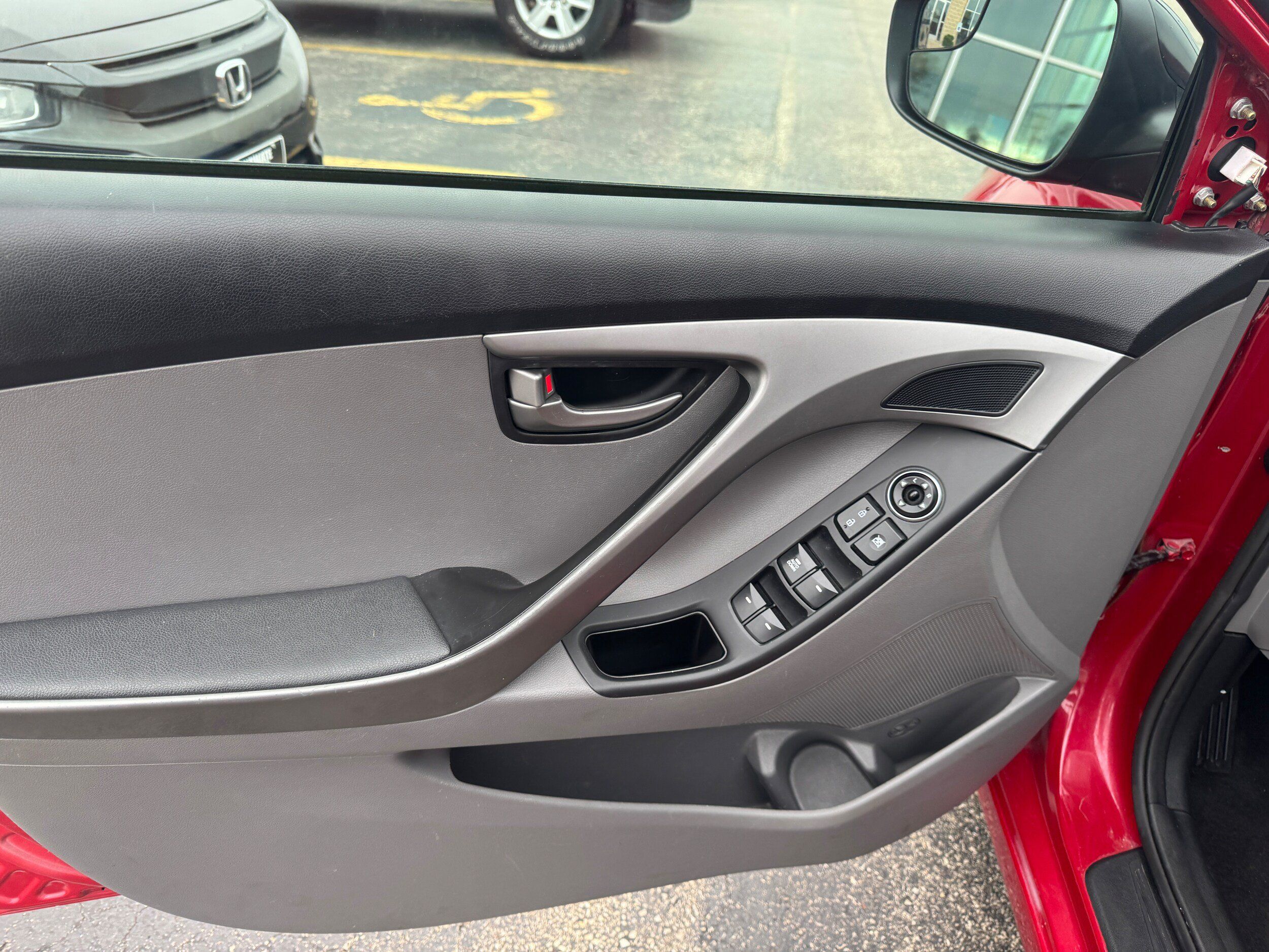 Used 2016 Hyundai Elantra SE FWD image 7