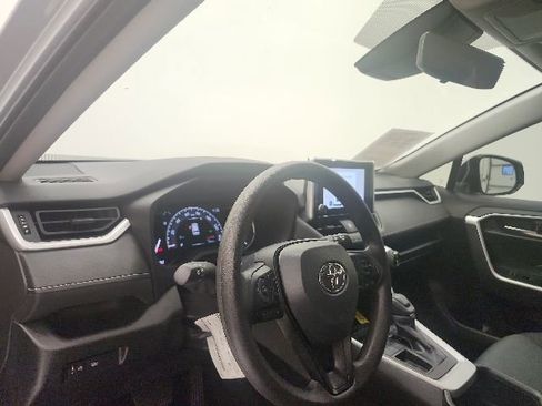 Certified 2025 Toyota RAV4 XLE FWD image 12