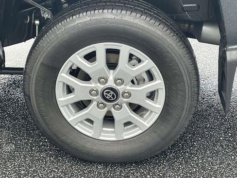 Used 2026 Toyota Tacoma SR5 RWD image 7