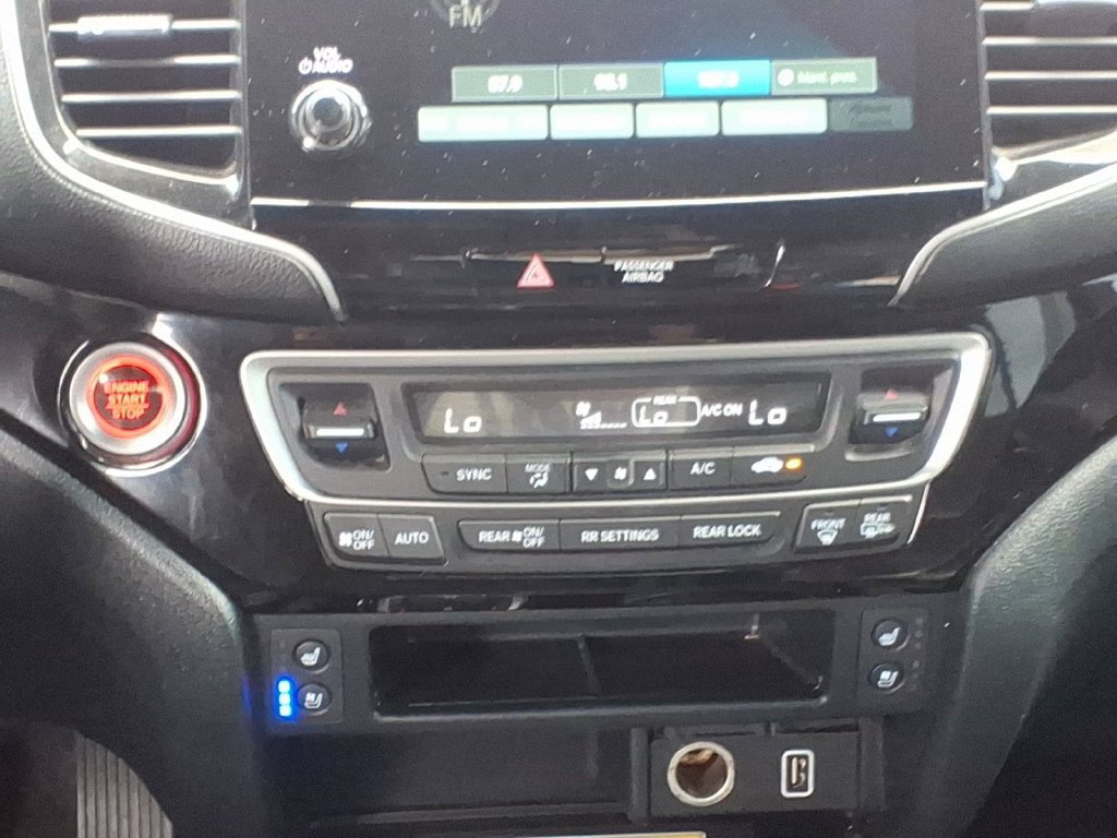 Used 2023 Honda Passport Elite image 17
