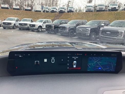 Certified 2025 Ford Expedition Max Active image 31