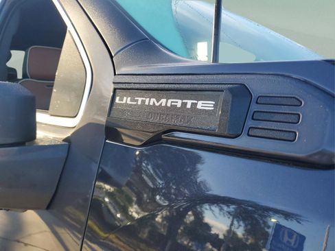 Used 2024 GMC Sierra 3500 Denali Ultimate image 5