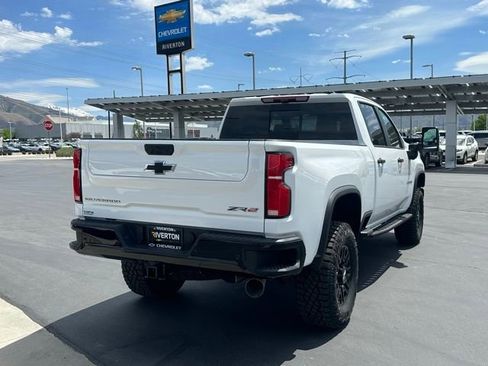 New 2026 Chevrolet Silverado 2500 ZR2 AWD/4WD image 25