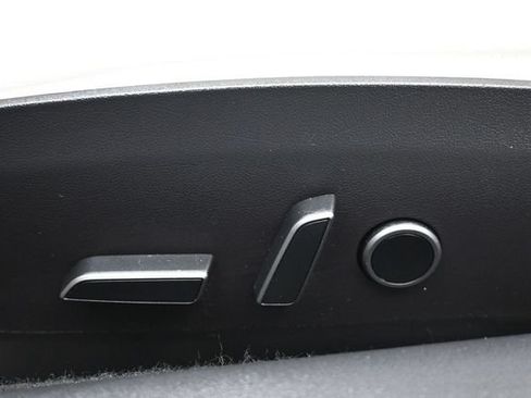 Used 2022 Tesla Model 3 Standard Range RWD image 10