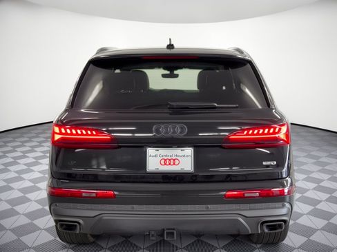 Certified 2025 Audi Q7 3.0T Prestige w/ Prestige Package AWD/4WD image 11
