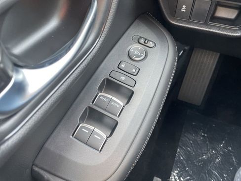 New 2026 Honda HR-V EX-L image 25