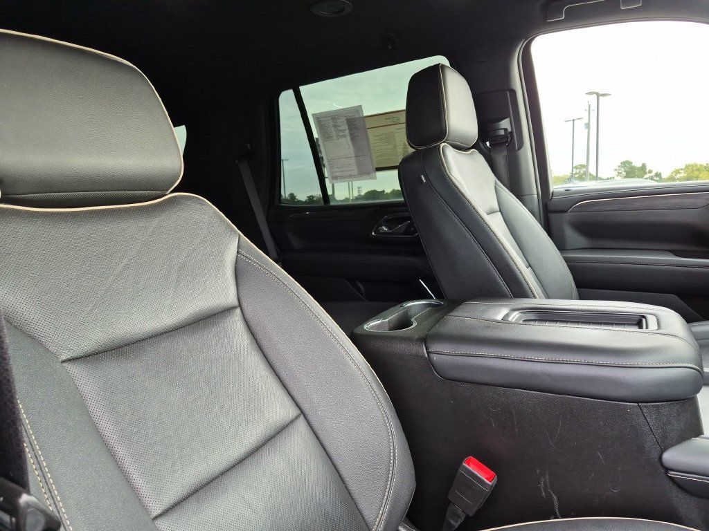 Used 2023 GMC Yukon SLT AWD/4WD image 33