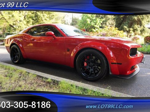 Used 2015 Dodge Challenger SRT Hellcat image 7