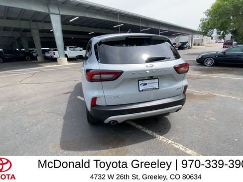 Used 2025 Ford Escape Active AWD/4WD image 8