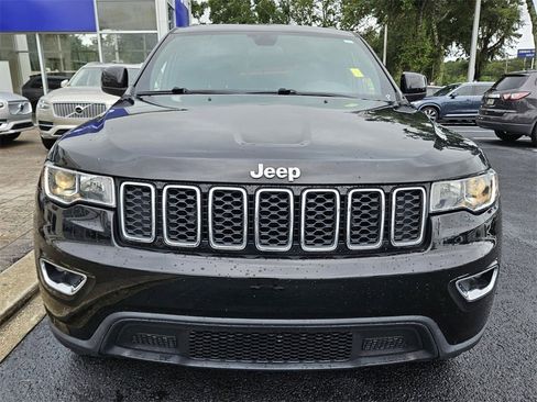 Used 2021 Jeep Grand Cherokee Laredo image 22