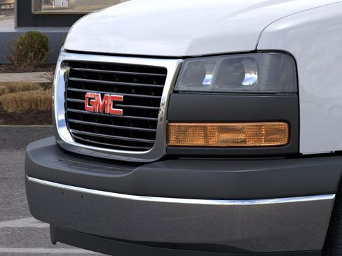 New 2026 GMC Savana 2500 RWD image 13
