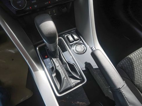 New 2026 Mitsubishi Eclipse Cross LE AWD/4WD image 32