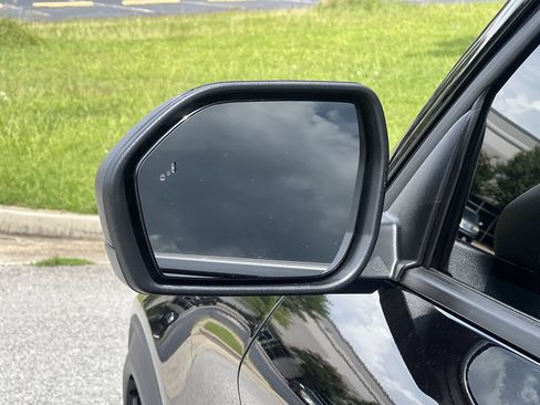 New 2026 Ford Explorer Active RWD image 23