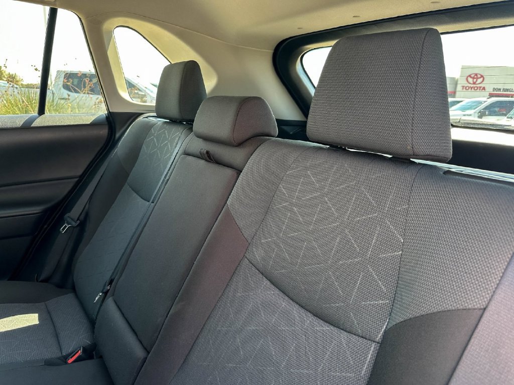 Used 2025 Toyota RAV4 XLE FWD image 19