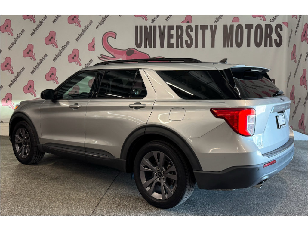 Used 2022 Ford Explorer XLT w/ Equipment Group 202A RWD image 12