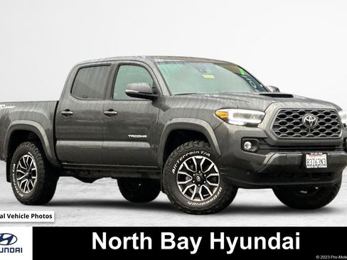 Used 2023 Toyota Tacoma TRD Sport image 1